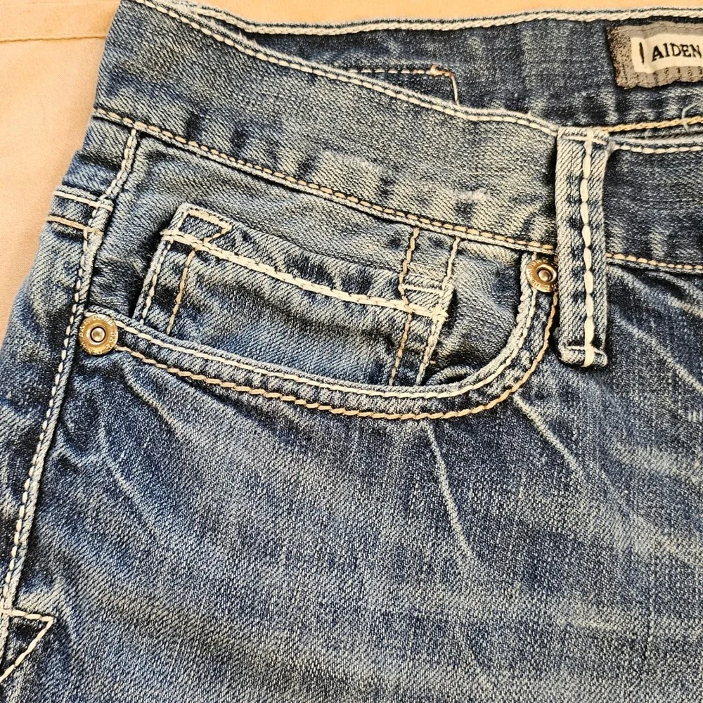 BKE Denim Aiden Straight Distressed Jeans Mens 31L Medium Wash ABM2512